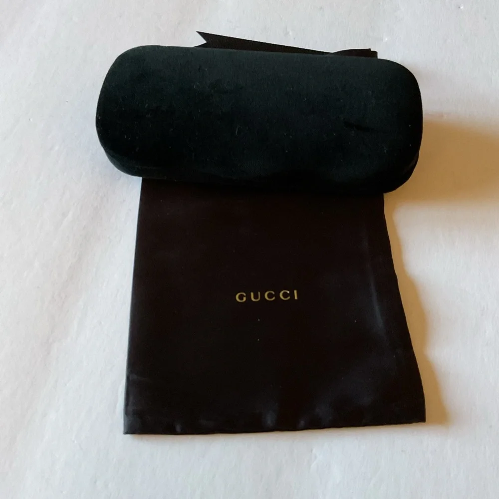 GUCCI BLACK VELVET COVERED SUNGLASSES CASE BLUE LINED GUCCI DRAWSTRING POUCH